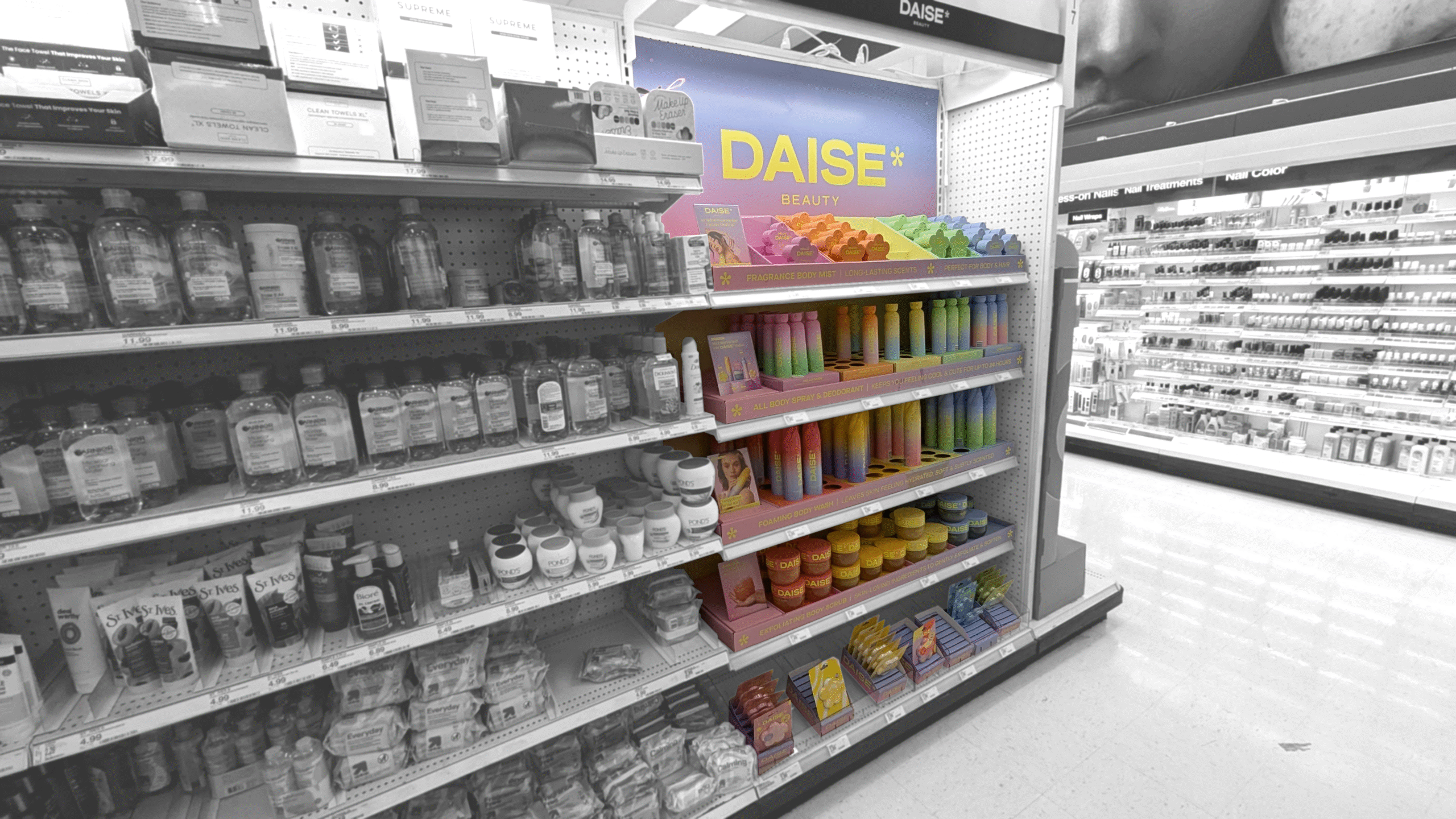 Daisy in isle displays